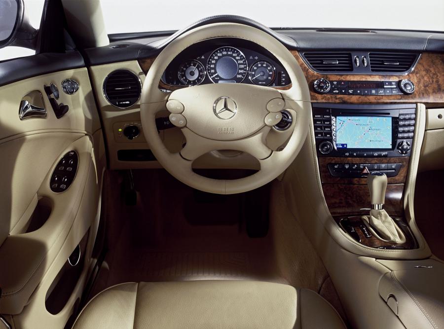  Mercedes-Benz CLS-Class 2005 года  (фото 190 из 343)